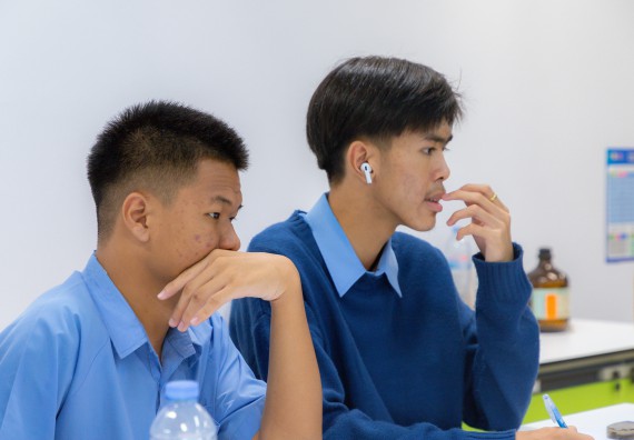 ภาพกิจกรรม  คณะวิทยาศาสตร์และเทคโนโลยี มหาวิทยาลัยราชภัฏกำแพงเพชร ร่วมกับโครงการห้องเรียนพิเศษ โรงเรียนตากพิทยาคม จัดกิจกรรมสร้างเสริมทักษะกระบวนการทางวิทยาศาสตร์สู่มาตรฐานสากล