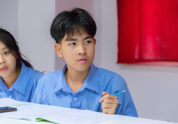 ภาพกิจกรรม  คณะวิทยาศาสตร์และเทคโนโลยี มหาวิทยาลัยราชภัฏกำแพงเพชร ร่วมกับโครงการห้องเรียนพิเศษ โรงเรียนตากพิทยาคม จัดกิจกรรมสร้างเสริมทักษะกระบวนการทางวิทยาศาสตร์สู่มาตรฐานสากล