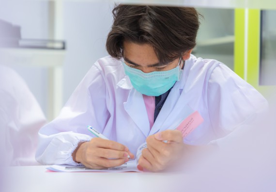 ภาพกิจกรรม  คณะวิทยาศาสตร์และเทคโนโลยี มหาวิทยาลัยราชภัฏกำแพงเพชร ร่วมกับโรงเรียนพิจิตรพิทยาคม จัดกิจกรรมเสริมปฏิบัติการเพิ่มเติมในมหาวิทยาลัย (ปฏิบัติการจุลชีววิทยา) ปีการศึกษา 2568