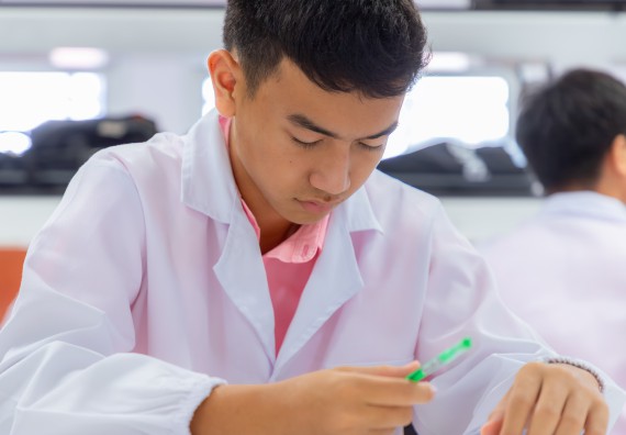 ภาพกิจกรรม  คณะวิทยาศาสตร์และเทคโนโลยี มหาวิทยาลัยราชภัฏกำแพงเพชร ร่วมกับโรงเรียนพิจิตรพิทยาคม จัดกิจกรรมเสริมปฏิบัติการเพิ่มเติมในมหาวิทยาลัย (ปฏิบัติการจุลชีววิทยา) ปีการศึกษา 2568