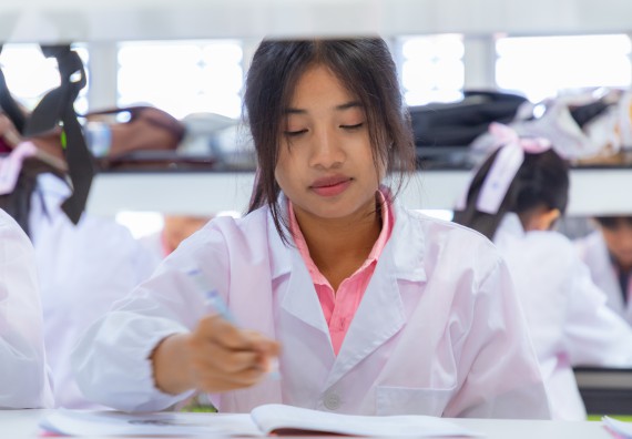 ภาพกิจกรรม  คณะวิทยาศาสตร์และเทคโนโลยี มหาวิทยาลัยราชภัฏกำแพงเพชร ร่วมกับโรงเรียนพิจิตรพิทยาคม จัดกิจกรรมเสริมปฏิบัติการเพิ่มเติมในมหาวิทยาลัย (ปฏิบัติการจุลชีววิทยา) ปีการศึกษา 2568