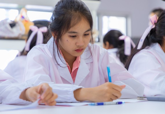 ภาพกิจกรรม  คณะวิทยาศาสตร์และเทคโนโลยี มหาวิทยาลัยราชภัฏกำแพงเพชร ร่วมกับโรงเรียนพิจิตรพิทยาคม จัดกิจกรรมเสริมปฏิบัติการเพิ่มเติมในมหาวิทยาลัย (ปฏิบัติการจุลชีววิทยา) ปีการศึกษา 2568