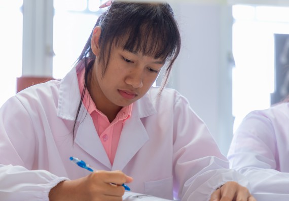 ภาพกิจกรรม  คณะวิทยาศาสตร์และเทคโนโลยี มหาวิทยาลัยราชภัฏกำแพงเพชร ร่วมกับโรงเรียนพิจิตรพิทยาคม จัดกิจกรรมเสริมปฏิบัติการเพิ่มเติมในมหาวิทยาลัย (ปฏิบัติการจุลชีววิทยา) ปีการศึกษา 2568