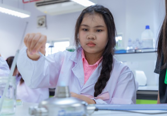 ภาพกิจกรรม  คณะวิทยาศาสตร์และเทคโนโลยี มหาวิทยาลัยราชภัฏกำแพงเพชร ร่วมกับโรงเรียนพิจิตรพิทยาคม จัดกิจกรรมเสริมปฏิบัติการเพิ่มเติมในมหาวิทยาลัย (ปฏิบัติการจุลชีววิทยา) ปีการศึกษา 2568