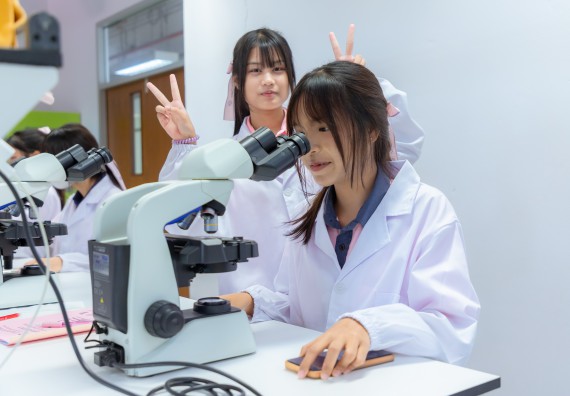 ภาพกิจกรรม  คณะวิทยาศาสตร์และเทคโนโลยี มหาวิทยาลัยราชภัฏกำแพงเพชร ร่วมกับโรงเรียนพิจิตรพิทยาคม จัดกิจกรรมเสริมปฏิบัติการเพิ่มเติมในมหาวิทยาลัย (ปฏิบัติการจุลชีววิทยา) ปีการศึกษา 2568