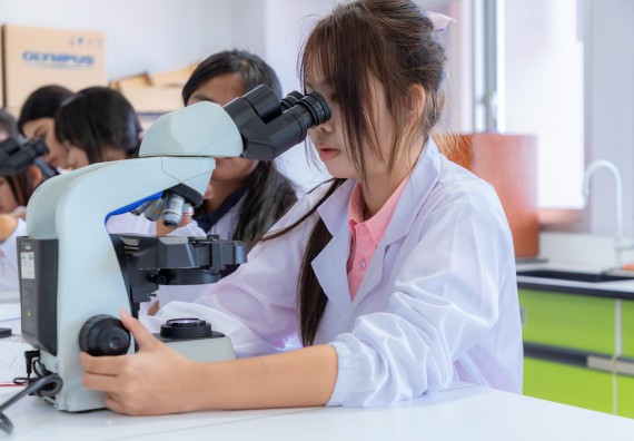 ภาพกิจกรรม  คณะวิทยาศาสตร์และเทคโนโลยี มหาวิทยาลัยราชภัฏกำแพงเพชร ร่วมกับโรงเรียนพิจิตรพิทยาคม จัดกิจกรรมเสริมปฏิบัติการเพิ่มเติมในมหาวิทยาลัย (ปฏิบัติการจุลชีววิทยา) ปีการศึกษา 2568