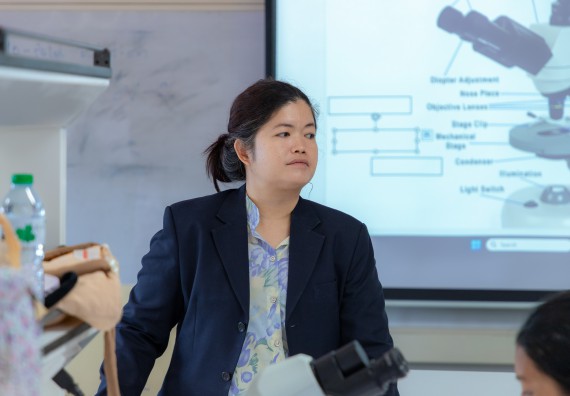 ภาพกิจกรรม  คณะวิทยาศาสตร์และเทคโนโลยี มหาวิทยาลัยราชภัฏกำแพงเพชร ร่วมกับโรงเรียนพิจิตรพิทยาคม จัดกิจกรรมเสริมปฏิบัติการเพิ่มเติมในมหาวิทยาลัย (ปฏิบัติการจุลชีววิทยา) ปีการศึกษา 2568