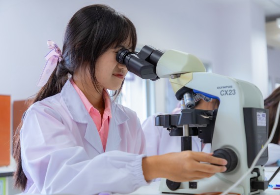 ภาพกิจกรรม  คณะวิทยาศาสตร์และเทคโนโลยี มหาวิทยาลัยราชภัฏกำแพงเพชร ร่วมกับโรงเรียนพิจิตรพิทยาคม จัดกิจกรรมเสริมปฏิบัติการเพิ่มเติมในมหาวิทยาลัย (ปฏิบัติการจุลชีววิทยา) ปีการศึกษา 2568