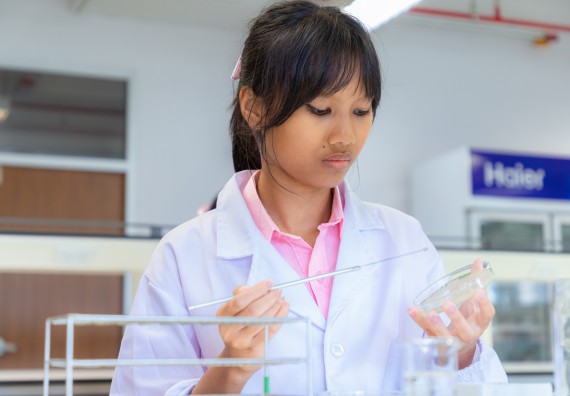 ภาพกิจกรรม  คณะวิทยาศาสตร์และเทคโนโลยี มหาวิทยาลัยราชภัฏกำแพงเพชร ร่วมกับโรงเรียนพิจิตรพิทยาคม จัดกิจกรรมเสริมปฏิบัติการเพิ่มเติมในมหาวิทยาลัย (ปฏิบัติการจุลชีววิทยา) ปีการศึกษา 2568