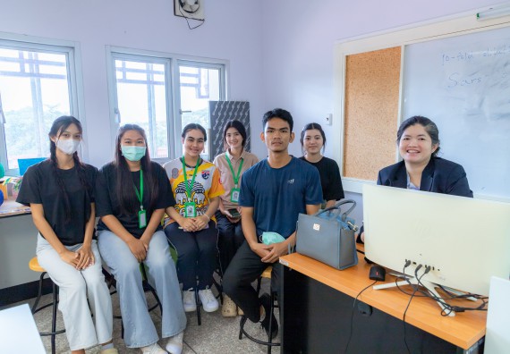 ภาพกิจกรรม  คณะวิทยาศาสตร์และเทคโนโลยี มหาวิทยาลัยราชภัฏกำแพงเพชร ร่วมกับโรงเรียนพิจิตรพิทยาคม จัดกิจกรรมเสริมปฏิบัติการเพิ่มเติมในมหาวิทยาลัย (ปฏิบัติการจุลชีววิทยา) ปีการศึกษา 2568