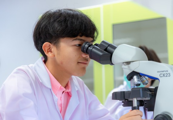 ภาพกิจกรรม  คณะวิทยาศาสตร์และเทคโนโลยี มหาวิทยาลัยราชภัฏกำแพงเพชร ร่วมกับโรงเรียนพิจิตรพิทยาคม จัดกิจกรรมเสริมปฏิบัติการเพิ่มเติมในมหาวิทยาลัย (ปฏิบัติการจุลชีววิทยา) ปีการศึกษา 2568