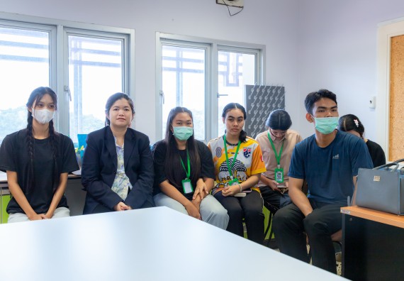 ภาพกิจกรรม  คณะวิทยาศาสตร์และเทคโนโลยี มหาวิทยาลัยราชภัฏกำแพงเพชร ร่วมกับโรงเรียนพิจิตรพิทยาคม จัดกิจกรรมเสริมปฏิบัติการเพิ่มเติมในมหาวิทยาลัย (ปฏิบัติการจุลชีววิทยา) ปีการศึกษา 2568