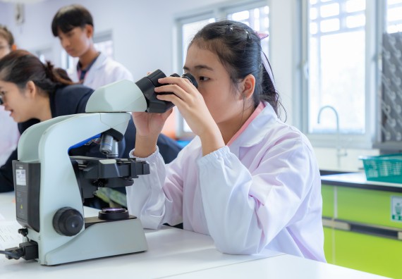 ภาพกิจกรรม  คณะวิทยาศาสตร์และเทคโนโลยี มหาวิทยาลัยราชภัฏกำแพงเพชร ร่วมกับโรงเรียนพิจิตรพิทยาคม จัดกิจกรรมเสริมปฏิบัติการเพิ่มเติมในมหาวิทยาลัย (ปฏิบัติการจุลชีววิทยา) ปีการศึกษา 2568