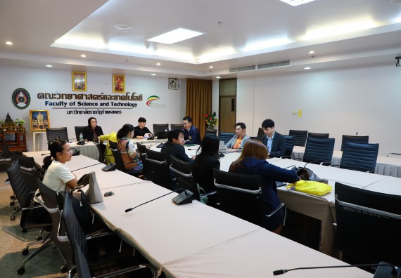 ภาพกิจกรรม  หลักสูตรครุศาสตรบัณฑิต สาขาวิชาวิทยาศาสตร์ศึกษา คณะวิทยาศาสตร์และเทคโนโลยี มหาวิทยาลัยราชภัฏกำแพงเพชร จัดกิจกรรมตรวจประเมินคุณภาพการศึกษาภายใน ระดับหลักสูตร ตามเกณฑ์ AUN-QA สาขาวิชาวิทยาศาสตร์ศึกษา