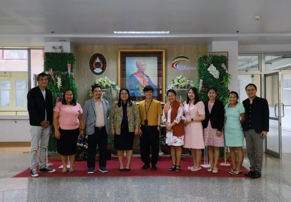 ภาพกิจกรรม  หลักสูตรครุศาสตรบัณฑิต สาขาวิชาวิทยาศาสตร์ศึกษา คณะวิทยาศาสตร์และเทคโนโลยี มหาวิทยาลัยราชภัฏกำแพงเพชร จัดกิจกรรมตรวจประเมินคุณภาพการศึกษาภายใน ระดับหลักสูตร ตามเกณฑ์ AUN-QA สาขาวิชาวิทยาศาสตร์ศึกษา