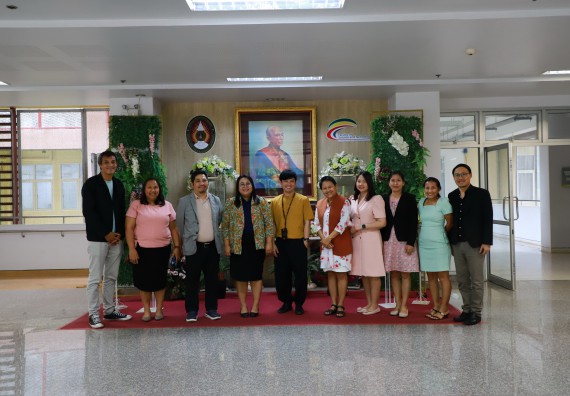 ภาพกิจกรรม  หลักสูตรครุศาสตรบัณฑิต สาขาวิชาวิทยาศาสตร์ศึกษา คณะวิทยาศาสตร์และเทคโนโลยี มหาวิทยาลัยราชภัฏกำแพงเพชร จัดกิจกรรมตรวจประเมินคุณภาพการศึกษาภายใน ระดับหลักสูตร ตามเกณฑ์ AUN-QA สาขาวิชาวิทยาศาสตร์ศึกษา