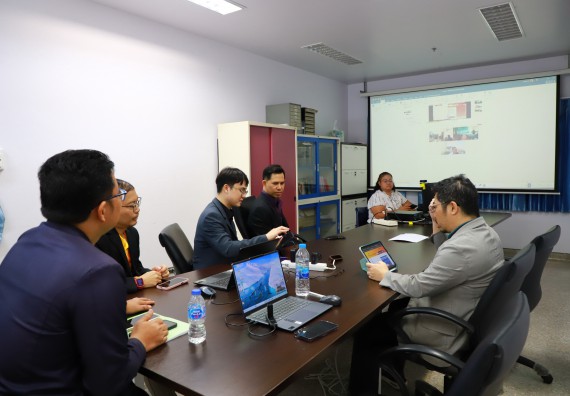 ภาพกิจกรรม  หลักสูตรวิทยาศาสตรบัณฑิต สาขาวิชาเทคโนโลยีสารสนเทศ คณะวิทยาศาสตร์และเทคโนโลยี มหาวิทยาลัยราชภัฏกำแพงเพชร จัดกิจกรรมตรวจประเมินคุณภาพการศึกษาภายในตามเกณฑ์ AUN-QA 