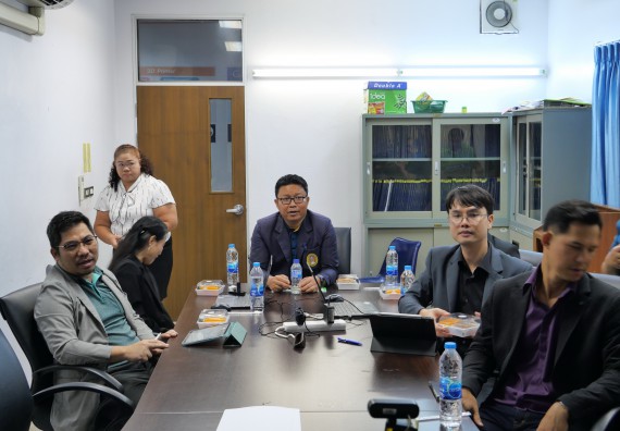 ภาพกิจกรรม  หลักสูตรวิทยาศาสตรบัณฑิต สาขาวิชาเทคโนโลยีสารสนเทศ คณะวิทยาศาสตร์และเทคโนโลยี มหาวิทยาลัยราชภัฏกำแพงเพชร จัดกิจกรรมตรวจประเมินคุณภาพการศึกษาภายในตามเกณฑ์ AUN-QA 