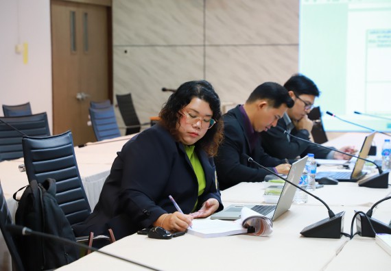 ภาพกิจกรรม  หลักสูตรวิทยาศาสตรบัณฑิต สาขาวิชาวิทยาศาสตร์และเทคโนโลยีสิ่งแวดล้อม คณะวิทยาศาสตร์และเทคโนโลยี มหาวิทยาลัยราชภัฏกำแพงเพชร จัดกิจกรรมตรวจประเมินคุณภาพการศึกษาภายในตามเกณฑ์ AUN-QA