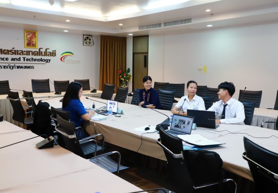 ภาพกิจกรรม  หลักสูตรวิทยาศาสตรบัณฑิต สาขาวิชาวิทยาศาสตร์และเทคโนโลยีสิ่งแวดล้อม คณะวิทยาศาสตร์และเทคโนโลยี มหาวิทยาลัยราชภัฏกำแพงเพชร จัดกิจกรรมตรวจประเมินคุณภาพการศึกษาภายในตามเกณฑ์ AUN-QA