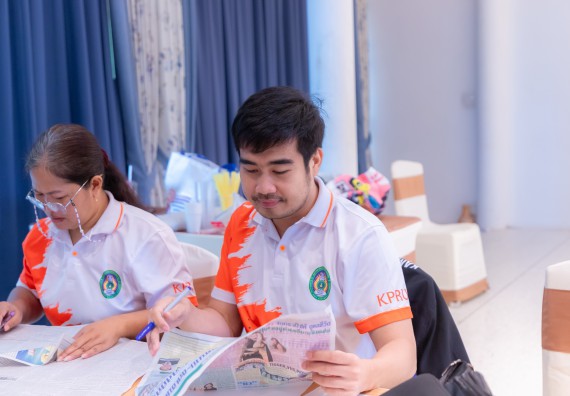 ภาพกิจกรรม  คณะวิทยาศาสตร์และเทคโนโลยี มหาวิทยาลัยราชภัฏกําแพงเพชร เข้าร่วมกิจกรรมการสัมมนาเชิงปฏิบัติการสร้างสรรค์สัมพันธ์ประสิทธิภาพของทีมงาน ในโครงการสัมมนาเชิงปฏิบัติการพัฒนาบุคลากร