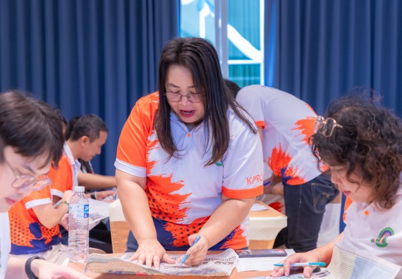 ภาพกิจกรรม  คณะวิทยาศาสตร์และเทคโนโลยี มหาวิทยาลัยราชภัฏกําแพงเพชร เข้าร่วมกิจกรรมการสัมมนาเชิงปฏิบัติการสร้างสรรค์สัมพันธ์ประสิทธิภาพของทีมงาน ในโครงการสัมมนาเชิงปฏิบัติการพัฒนาบุคลากร