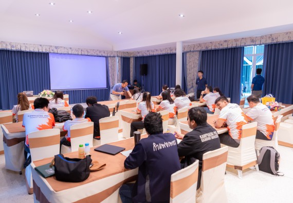 ภาพกิจกรรม  คณะวิทยาศาสตร์และเทคโนโลยี มหาวิทยาลัยราชภัฏกําแพงเพชร เข้าร่วมกิจกรรมการสัมมนาเชิงปฏิบัติการสร้างสรรค์สัมพันธ์ประสิทธิภาพของทีมงาน ในโครงการสัมมนาเชิงปฏิบัติการพัฒนาบุคลากร