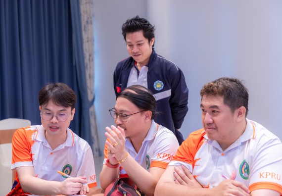 ภาพกิจกรรม  คณะวิทยาศาสตร์และเทคโนโลยี มหาวิทยาลัยราชภัฏกําแพงเพชร เข้าร่วมกิจกรรมการสัมมนาเชิงปฏิบัติการสร้างสรรค์สัมพันธ์ประสิทธิภาพของทีมงาน ในโครงการสัมมนาเชิงปฏิบัติการพัฒนาบุคลากร