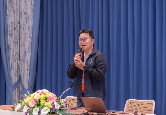 ภาพกิจกรรม  คณะวิทยาศาสตร์และเทคโนโลยี มหาวิทยาลัยราชภัฏกําแพงเพชร เข้าร่วมกิจกรรมการสัมมนาเชิงปฏิบัติการสร้างสรรค์สัมพันธ์ประสิทธิภาพของทีมงาน ในโครงการสัมมนาเชิงปฏิบัติการพัฒนาบุคลากร