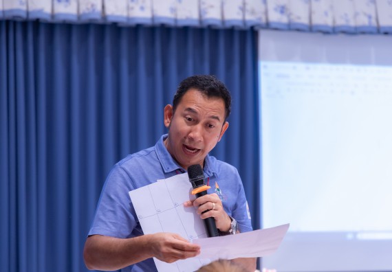 ภาพกิจกรรม  คณะวิทยาศาสตร์และเทคโนโลยี มหาวิทยาลัยราชภัฏกําแพงเพชร เข้าร่วมกิจกรรมการสัมมนาเชิงปฏิบัติการสร้างสรรค์สัมพันธ์ประสิทธิภาพของทีมงาน ในโครงการสัมมนาเชิงปฏิบัติการพัฒนาบุคลากร