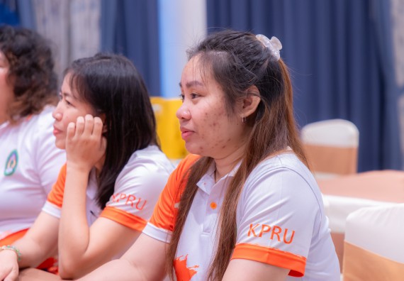 ภาพกิจกรรม  คณะวิทยาศาสตร์และเทคโนโลยี มหาวิทยาลัยราชภัฏกําแพงเพชร เข้าร่วมกิจกรรมการสัมมนาเชิงปฏิบัติการสร้างสรรค์สัมพันธ์ประสิทธิภาพของทีมงาน ในโครงการสัมมนาเชิงปฏิบัติการพัฒนาบุคลากร