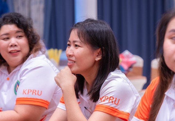 ภาพกิจกรรม  คณะวิทยาศาสตร์และเทคโนโลยี มหาวิทยาลัยราชภัฏกําแพงเพชร เข้าร่วมกิจกรรมการสัมมนาเชิงปฏิบัติการสร้างสรรค์สัมพันธ์ประสิทธิภาพของทีมงาน ในโครงการสัมมนาเชิงปฏิบัติการพัฒนาบุคลากร