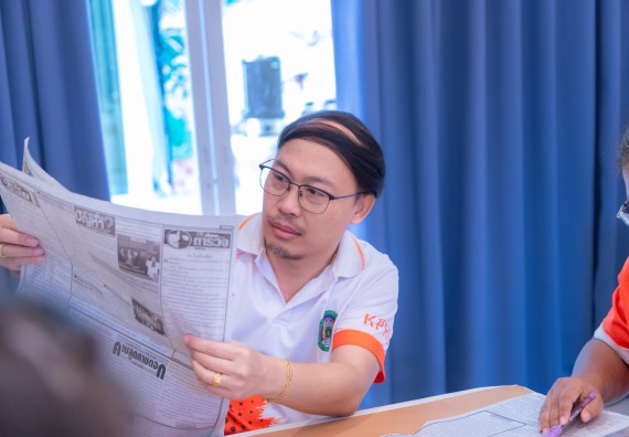 ภาพกิจกรรม  คณะวิทยาศาสตร์และเทคโนโลยี มหาวิทยาลัยราชภัฏกําแพงเพชร เข้าร่วมกิจกรรมการสัมมนาเชิงปฏิบัติการสร้างสรรค์สัมพันธ์ประสิทธิภาพของทีมงาน ในโครงการสัมมนาเชิงปฏิบัติการพัฒนาบุคลากร