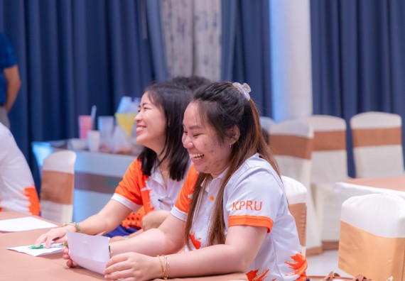 ภาพกิจกรรม  คณะวิทยาศาสตร์และเทคโนโลยี มหาวิทยาลัยราชภัฏกําแพงเพชร เข้าร่วมกิจกรรมการสัมมนาเชิงปฏิบัติการสร้างสรรค์สัมพันธ์ประสิทธิภาพของทีมงาน ในโครงการสัมมนาเชิงปฏิบัติการพัฒนาบุคลากร