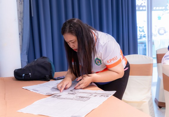 ภาพกิจกรรม  คณะวิทยาศาสตร์และเทคโนโลยี มหาวิทยาลัยราชภัฏกําแพงเพชร เข้าร่วมกิจกรรมการสัมมนาเชิงปฏิบัติการสร้างสรรค์สัมพันธ์ประสิทธิภาพของทีมงาน ในโครงการสัมมนาเชิงปฏิบัติการพัฒนาบุคลากร