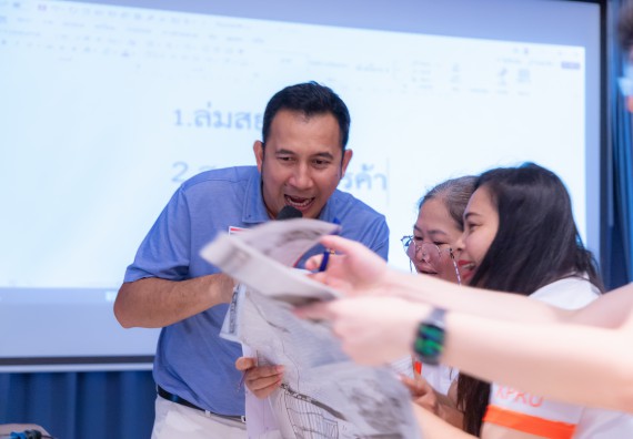 ภาพกิจกรรม  คณะวิทยาศาสตร์และเทคโนโลยี มหาวิทยาลัยราชภัฏกําแพงเพชร เข้าร่วมกิจกรรมการสัมมนาเชิงปฏิบัติการสร้างสรรค์สัมพันธ์ประสิทธิภาพของทีมงาน ในโครงการสัมมนาเชิงปฏิบัติการพัฒนาบุคลากร