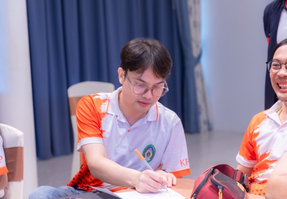 ภาพกิจกรรม  คณะวิทยาศาสตร์และเทคโนโลยี มหาวิทยาลัยราชภัฏกําแพงเพชร เข้าร่วมกิจกรรมการสัมมนาเชิงปฏิบัติการสร้างสรรค์สัมพันธ์ประสิทธิภาพของทีมงาน ในโครงการสัมมนาเชิงปฏิบัติการพัฒนาบุคลากร