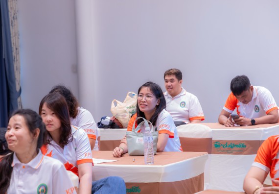 ภาพกิจกรรม  คณะวิทยาศาสตร์และเทคโนโลยี มหาวิทยาลัยราชภัฏกําแพงเพชร เข้าร่วมกิจกรรมการสัมมนาเชิงปฏิบัติการสร้างสรรค์สัมพันธ์ประสิทธิภาพของทีมงาน ในโครงการสัมมนาเชิงปฏิบัติการพัฒนาบุคลากร