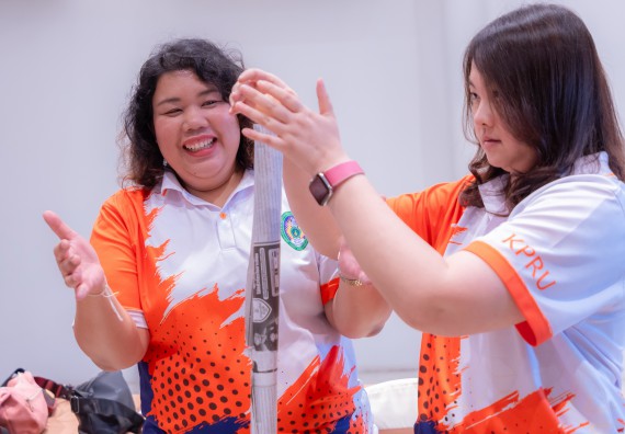 ภาพกิจกรรม  คณะวิทยาศาสตร์และเทคโนโลยี มหาวิทยาลัยราชภัฏกําแพงเพชร เข้าร่วมกิจกรรมการสัมมนาเชิงปฏิบัติการสร้างสรรค์สัมพันธ์ประสิทธิภาพของทีมงาน ในโครงการสัมมนาเชิงปฏิบัติการพัฒนาบุคลากร