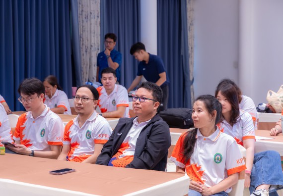 ภาพกิจกรรม  คณะวิทยาศาสตร์และเทคโนโลยี มหาวิทยาลัยราชภัฏกําแพงเพชร เข้าร่วมกิจกรรมการสัมมนาเชิงปฏิบัติการสร้างสรรค์สัมพันธ์ประสิทธิภาพของทีมงาน ในโครงการสัมมนาเชิงปฏิบัติการพัฒนาบุคลากร