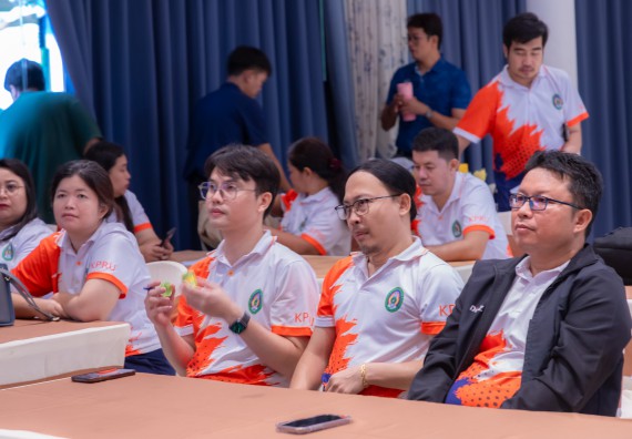 ภาพกิจกรรม  คณะวิทยาศาสตร์และเทคโนโลยี มหาวิทยาลัยราชภัฏกําแพงเพชร เข้าร่วมกิจกรรมการสัมมนาเชิงปฏิบัติการสร้างสรรค์สัมพันธ์ประสิทธิภาพของทีมงาน ในโครงการสัมมนาเชิงปฏิบัติการพัฒนาบุคลากร