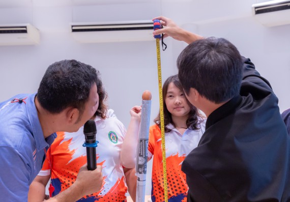 ภาพกิจกรรม  คณะวิทยาศาสตร์และเทคโนโลยี มหาวิทยาลัยราชภัฏกําแพงเพชร เข้าร่วมกิจกรรมการสัมมนาเชิงปฏิบัติการสร้างสรรค์สัมพันธ์ประสิทธิภาพของทีมงาน ในโครงการสัมมนาเชิงปฏิบัติการพัฒนาบุคลากร