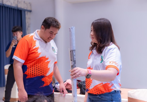 ภาพกิจกรรม  คณะวิทยาศาสตร์และเทคโนโลยี มหาวิทยาลัยราชภัฏกําแพงเพชร เข้าร่วมกิจกรรมการสัมมนาเชิงปฏิบัติการสร้างสรรค์สัมพันธ์ประสิทธิภาพของทีมงาน ในโครงการสัมมนาเชิงปฏิบัติการพัฒนาบุคลากร