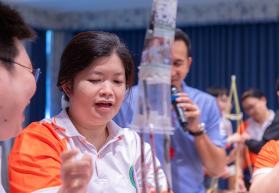 ภาพกิจกรรม  คณะวิทยาศาสตร์และเทคโนโลยี มหาวิทยาลัยราชภัฏกําแพงเพชร เข้าร่วมกิจกรรมการสัมมนาเชิงปฏิบัติการสร้างสรรค์สัมพันธ์ประสิทธิภาพของทีมงาน ในโครงการสัมมนาเชิงปฏิบัติการพัฒนาบุคลากร