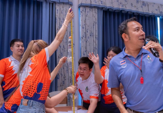 ภาพกิจกรรม  คณะวิทยาศาสตร์และเทคโนโลยี มหาวิทยาลัยราชภัฏกําแพงเพชร เข้าร่วมกิจกรรมการสัมมนาเชิงปฏิบัติการสร้างสรรค์สัมพันธ์ประสิทธิภาพของทีมงาน ในโครงการสัมมนาเชิงปฏิบัติการพัฒนาบุคลากร