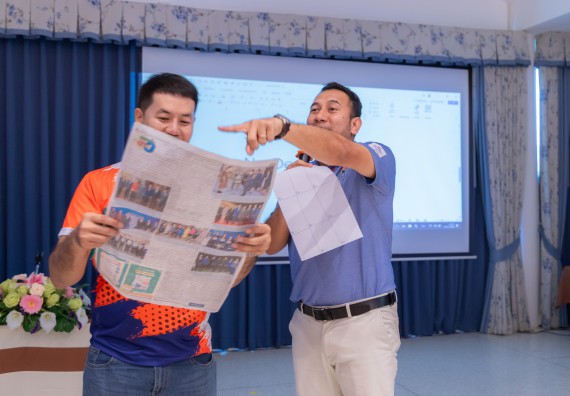 ภาพกิจกรรม  คณะวิทยาศาสตร์และเทคโนโลยี มหาวิทยาลัยราชภัฏกําแพงเพชร เข้าร่วมกิจกรรมการสัมมนาเชิงปฏิบัติการสร้างสรรค์สัมพันธ์ประสิทธิภาพของทีมงาน ในโครงการสัมมนาเชิงปฏิบัติการพัฒนาบุคลากร