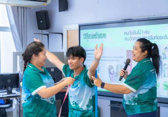 ภาพกิจกรรม คณะวิทยาศาสตร์และเทคโนโลยี มหาวิทยาลัยราชภัฏกำแพงเพชร ร่วมกับโรงเรียนคลองขลุงราษฎร์รังสรรค์ กำหนดจัดกิจกรรมค่ายบูรณาการวิทยาศาสตร์ คณิตศาสตร์และเทคโนโลยีเพื่อส่งเสริมนักเรียนในโครงการห้องเรียนพิเศษ (E-SMART) 