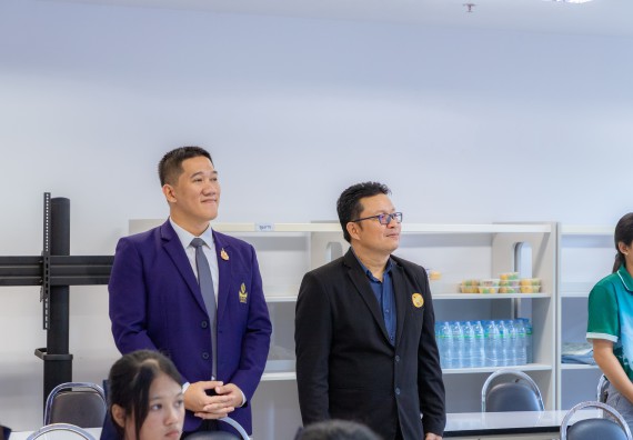 ภาพกิจกรรม คณะวิทยาศาสตร์และเทคโนโลยี มหาวิทยาลัยราชภัฏกำแพงเพชร ร่วมกับโรงเรียนคลองขลุงราษฎร์รังสรรค์ กำหนดจัดกิจกรรมค่ายบูรณาการวิทยาศาสตร์ คณิตศาสตร์และเทคโนโลยีเพื่อส่งเสริมนักเรียนในโครงการห้องเรียนพิเศษ (E-SMART) 