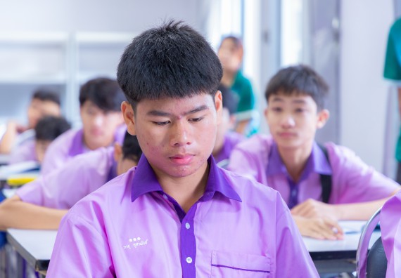 ภาพกิจกรรม คณะวิทยาศาสตร์และเทคโนโลยี มหาวิทยาลัยราชภัฏกำแพงเพชร ร่วมกับโรงเรียนคลองขลุงราษฎร์รังสรรค์ กำหนดจัดกิจกรรมค่ายบูรณาการวิทยาศาสตร์ คณิตศาสตร์และเทคโนโลยีเพื่อส่งเสริมนักเรียนในโครงการห้องเรียนพิเศษ (E-SMART) 