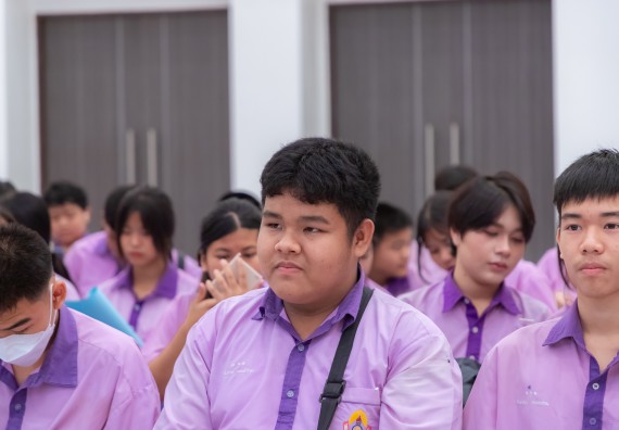 ภาพกิจกรรม คณะวิทยาศาสตร์และเทคโนโลยี มหาวิทยาลัยราชภัฏกำแพงเพชร ร่วมกับโรงเรียนคลองขลุงราษฎร์รังสรรค์ กำหนดจัดกิจกรรมค่ายบูรณาการวิทยาศาสตร์ คณิตศาสตร์และเทคโนโลยีเพื่อส่งเสริมนักเรียนในโครงการห้องเรียนพิเศษ (E-SMART) 